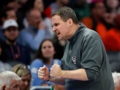 Pelatih bola basket putra LSU Fires Matt McMahon, sedang menyelesaikan kesepakatan untuk mempekerjakan kembali Will Wade