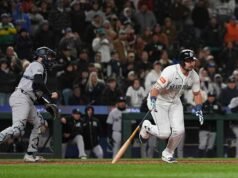 Runner-up MVP AL 2025 Cal Raleigh keluar dari bangku cadangan untuk membantu Mariners mengalahkan Yankees