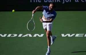 Medvedev memberi Alcaraz kekalahan pertamanya tahun ini, menuju final Indian Wells melawan Sinner