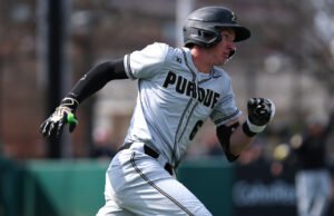 Boilermakers Ride 7-Run Inning untuk Meraih Kemenangan Seri – Purdue Boilermakers