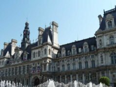 Setelah kontroversi mengenai “walikota yang berpakaian bagus”, Emmanuel Grégoire ingin menghilangkan biaya representasi