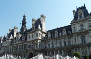 Setelah kontroversi mengenai “walikota yang berpakaian bagus”, Emmanuel Grégoire ingin menghilangkan biaya representasi