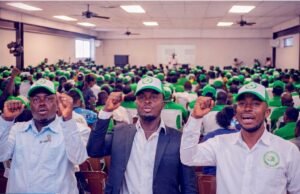 Artibonite: EDE memobilisasi pemuda sesuai visi partai Berita terkini dari Haiti: Politik, Keamanan, Ekonomi, Budaya.