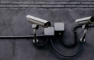 Bagaimana Israel Meretas Kamera Pengintai di Iran untuk Mempersiapkan Serangan terhadap Pemimpin Tertinggi