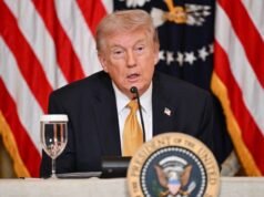 Donald Trump yakin dia akan melakukannya "kehormatan mengambil" Kuba "dengan satu atau lain cara"