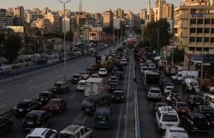 Eksodus massal dari Beirut selatan tak lama setelah tentara Israel menyerukan evakuasi dari kubu Hizbullah yang berafiliasi dengan Iran