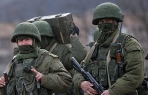 Estonia menghadapi "Republik Rakyat Narva" : orang-orang pro-Rusia yang sama yang mengingat Krimea