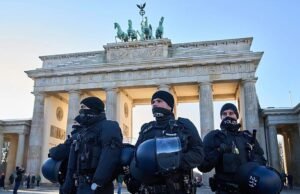 Jerman / Terorisme: empat orang dihukum karena mendirikan gudang senjata atas nama Hamas