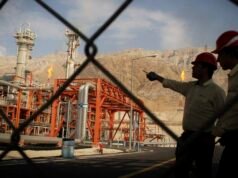 Perang di Timur Tengah: Hizbullah menyatakan siap untuk a "konfrontasi yang panjang" dengan Israel, harga minyak Brent telah melonjak 42% sejak awal konflik