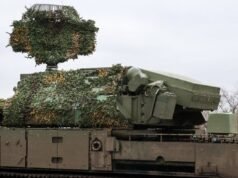 Perang di Ukraina: korban kerugian besar, Rusia memperkuat sistem pertahanan udara Tor dengan perisai anti-drone