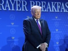 Masa jabatan kedua Donald Trump ditandai dengan pengaruh kecenderungan keagamaan yang radikal: Kantor Iman, nasionalisme Kristen di Pentagon… Apakah Donald Trump sedang melakukan perang salib?