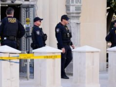 Amerika Serikat: Pengunjuk rasa anti-ICE dihukum karena terorisme di Texas