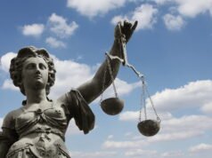 Pembunuhan Olivio Gomes oleh seorang petugas polisi: di persidangan, terdakwa mengaku telah bertindak “untuk membela diri”