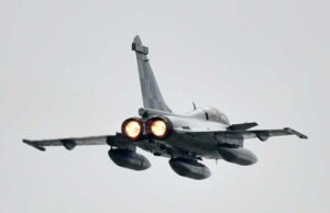 Insiden langka: Rafale memutus saluran listrik sehingga menyebabkan aliran listrik ke beberapa rumah terputus