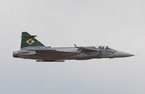 Brasil lebih memilih pesawat supersonik F-39E Swedia daripada Rafale Prancis