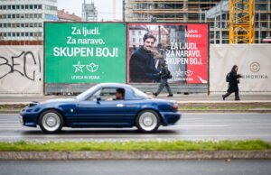 “Banyak indikasi yang cenderung menegaskan campur tangan Israel dalam pemilihan legislatif kami,” Wakil Perdana Menteri Slovenia Luka Mesec memperingatkan