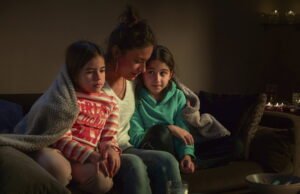 “Perburuan Meral”: Stijn Bouma memfilmkan seorang wanita yang berjuang melawan ketidakadilan