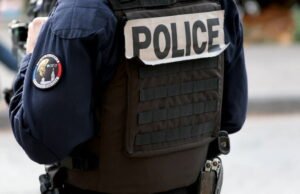 petugas polisi didakwa menjual informasi