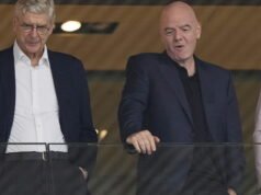 Sepak bola. Aturan offside radikal Arsene Wenger akan diuji di tingkat profesional