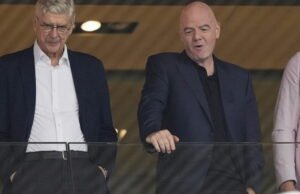 Sepak bola. Aturan offside radikal Arsene Wenger akan diuji di tingkat profesional