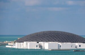 Perang di Timur Tengah. Prancis ingin mengamankan karya seni dari Louvre Abu Dhabi