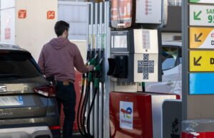 mengapa harga bahan bakar akan naik