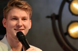 pertemuan istimewa dan pertunjukan di Zénith di Strasbourg