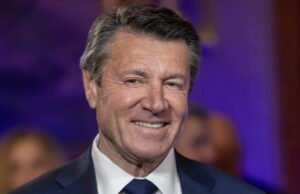 walikota Nice menuduh Pierre-Édouard Stérin sebagai “ultra-kanan”.