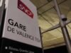 Angkutan. Terlambat sekitar satu jam di jalur TGV Sud-Est, stasiun TGV Valensi tidak dilayani