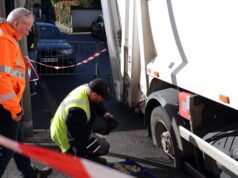 Bischheim. Jalan tiba-tiba melorot, truk macet