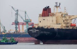 Perang Langsung di Timur Tengah. Iran mengizinkan dua kapal India melewati Selat Hormuz