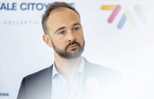 di babak kedua, United tertinggal… tapi tanpa Romain Gentil