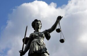 Sabri Essid secara default dijatuhi hukuman penjara seumur hidup