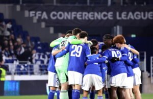 Liga Konferensi. Masih terlibat dalam tiga kompetisi, Racing Club de Strasbourg bisa merasakan musim semi bersejarah