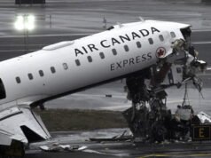 AMERIKA SERIKAT. Tabrakan di New York: pramugari ditemukan hidup terikat di kursinya 100 meter dari pesawat