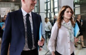 pemerintah menjanjikan langkah-langkah untuk “pemain berat”