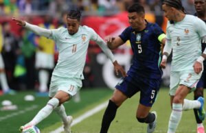 Sepak bola. Pengumpan yang menentukan, menekan, penggiring bola terbaik… Olise memiliki pertandingan patokan melawan Brasil