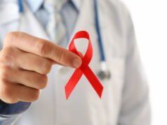 prasangka ini yang merugikan pencegahan dan skrining di kalangan generasi muda