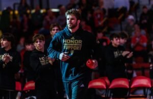 Trumble Mendapatkan Penghargaan Seluruh Amerika dari Sarjana NWCA