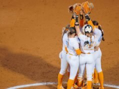 Game 3 dari #7 Tennessee vs. #25 South Carolina Series Diangkat ke ESPN, Ditetapkan untuk Pitch Pertama pukul 18.00