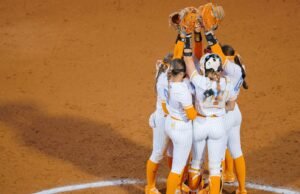Game 3 dari #7 Tennessee vs. #25 South Carolina Series Diangkat ke ESPN, Ditetapkan untuk Pitch Pertama pukul 18.00