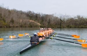 #5 Tennessee Menyapu Perlombaan Panas di Hari Pertama Rocky Top Invite