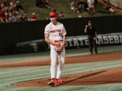 Wolfpack Memenangkan Seri Melawan Notre Dame Dengan Pitching dan Hit Kopling