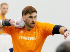 Sorotan Judul Tolak Tembakan Van Rensburg pada Pertunjukan Sabtu di Relay Florida