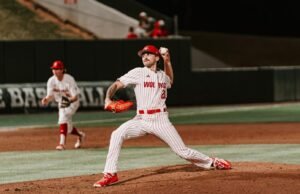 Wolfpack Melawan Setan Biru dalam Pertarungan Tim Segitiga