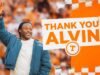 Alvin Kamara yang Hebat dari VFL dan NFL Memberikan Hadiah Filantropis Besar Kepada Atletik Tennessee