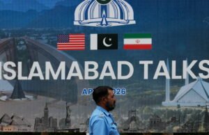 Perang Langsung di Timur Tengah. JD Vance tiba di Pakistan untuk melakukan pembicaraan dengan Iran mengenai gencatan senjata abadi