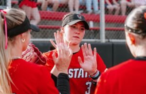 “Pekan Grand Slam Talley Menghasilkan Konferensi dan Dua Penghargaan Nasional”.