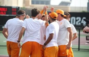 Vols Turunkan Hasil Putaran Pertama Kejuaraan SEC Ke #25 Pemberontak, 4-0