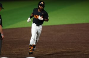 Vols Drop Seri Pembuka ke #22/25 Rebels, 7-4